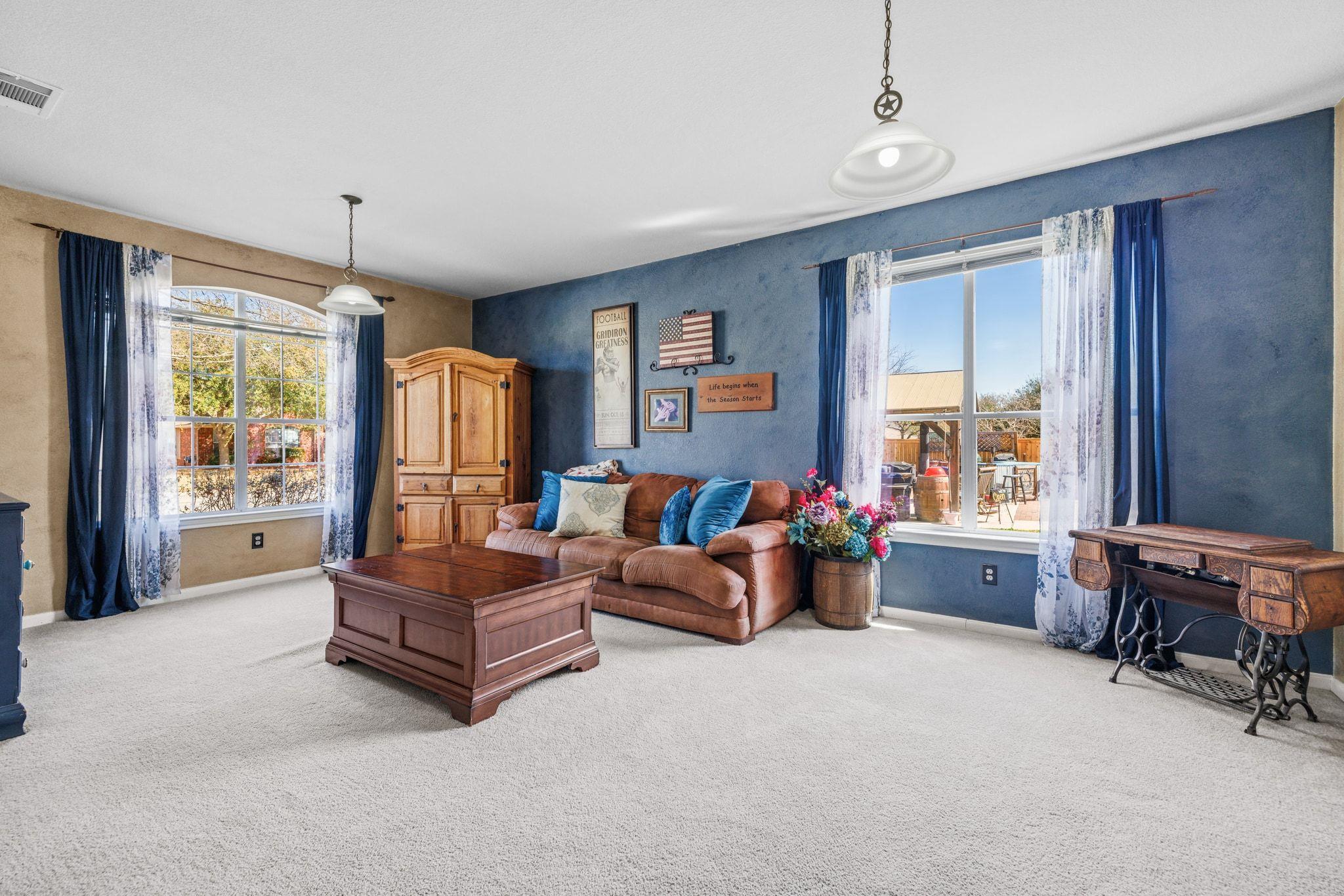 1114 Calistoga Dr, Leander, TX 78641