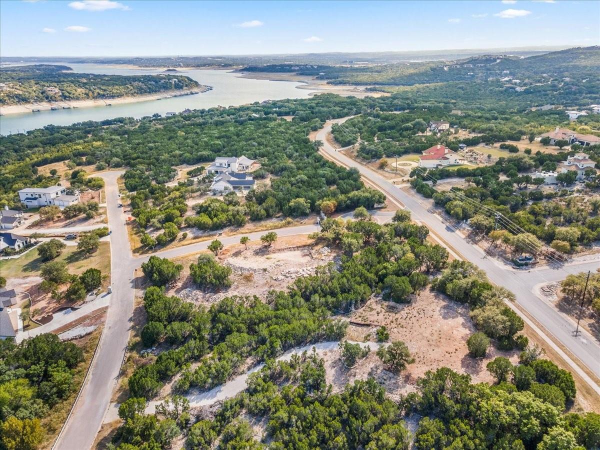17620 Hunters Hollow, Jonestown, TX 78645