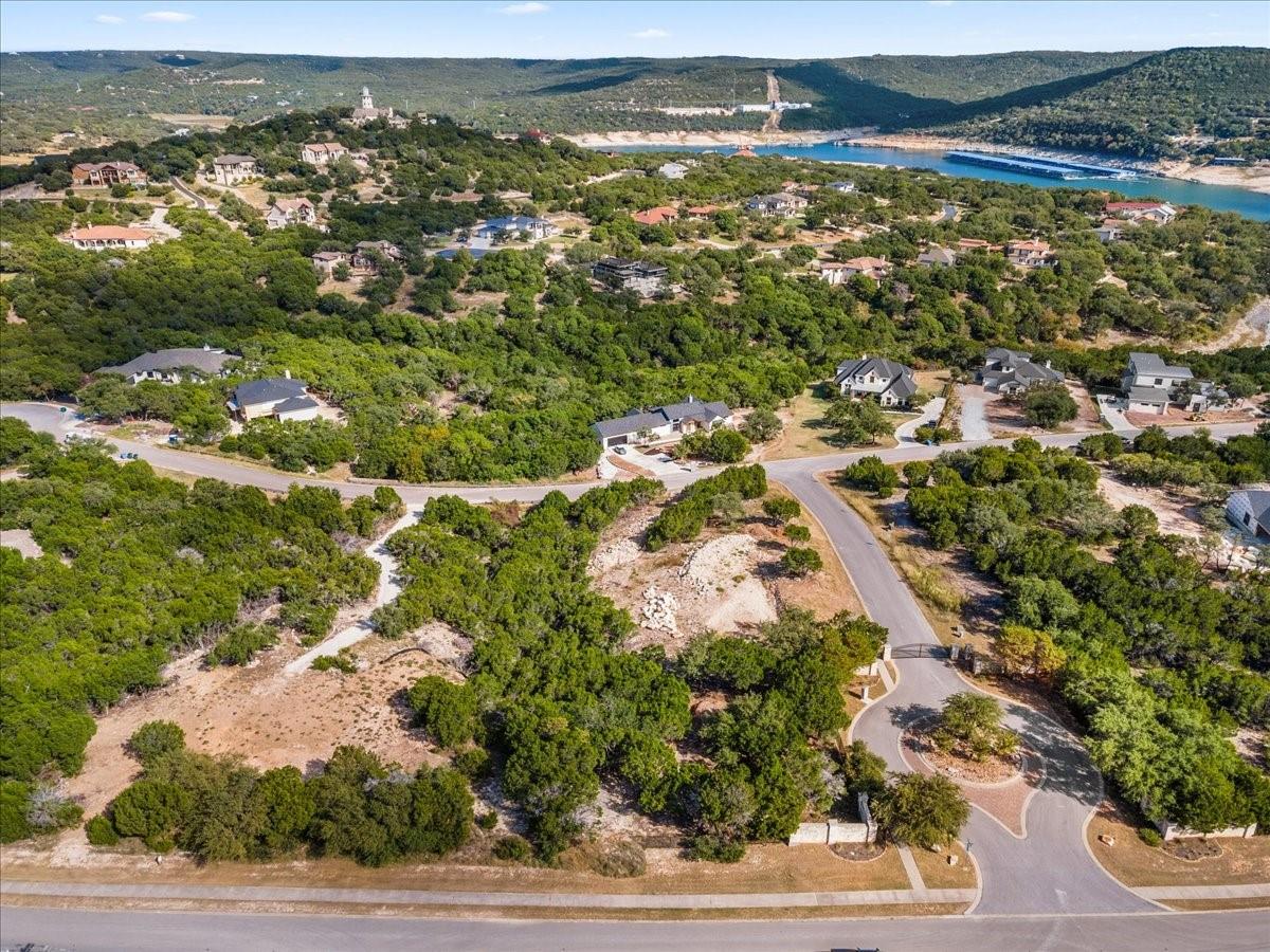 17620 Hunters Hollow, Jonestown, TX 78645