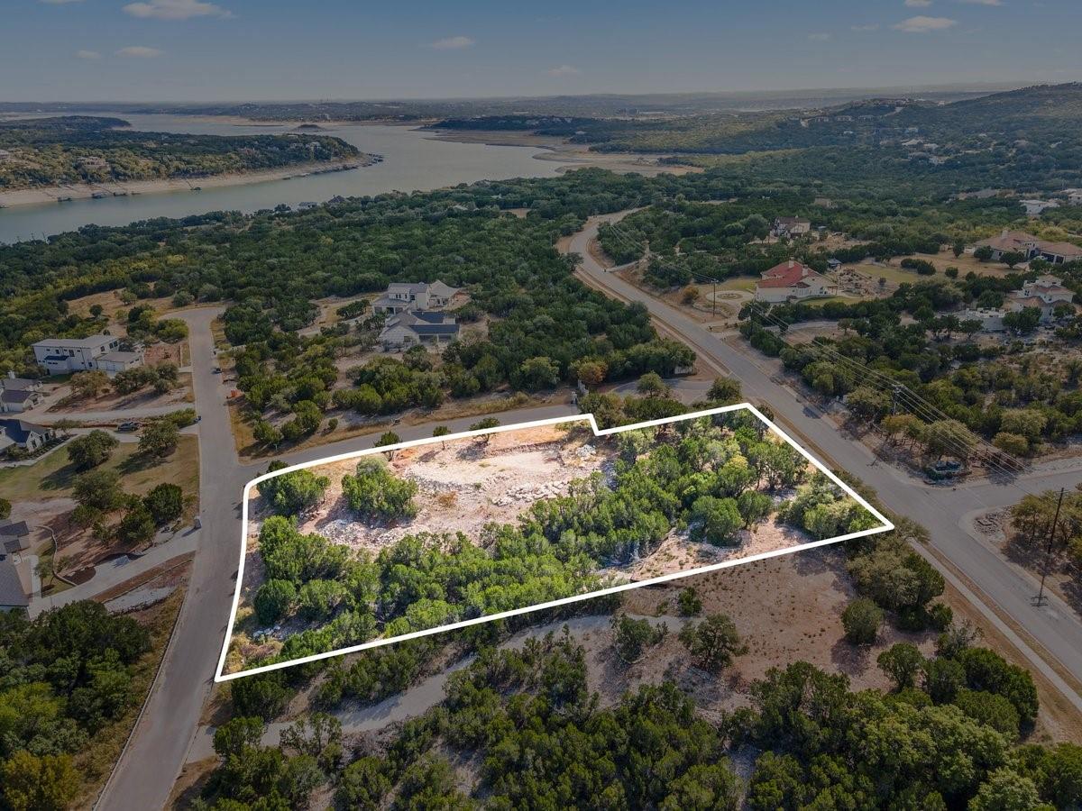 17620 Hunters Hollow, Jonestown, TX 78645