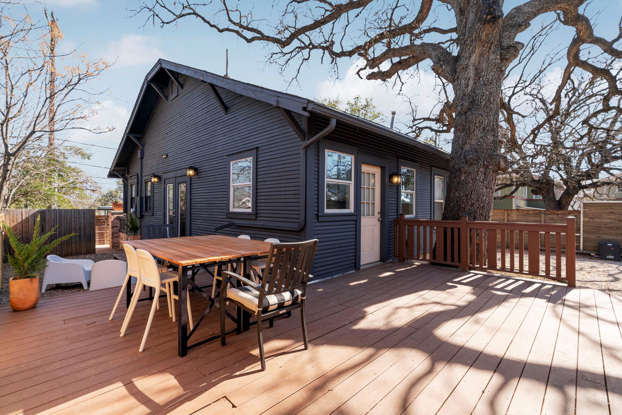 900 W Lynn St, Austin, TX 78703