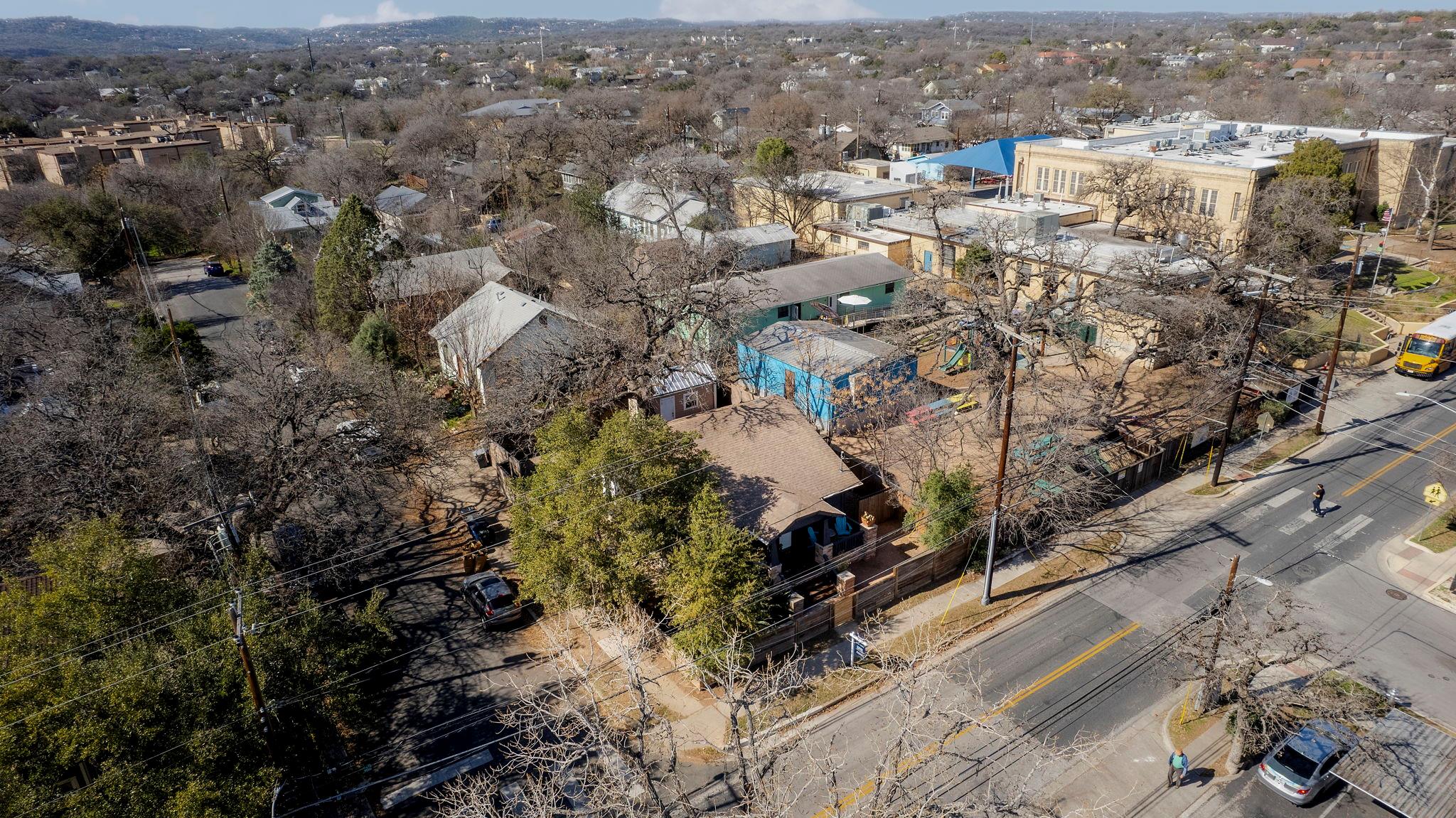 900 W Lynn St, Austin, TX 78703