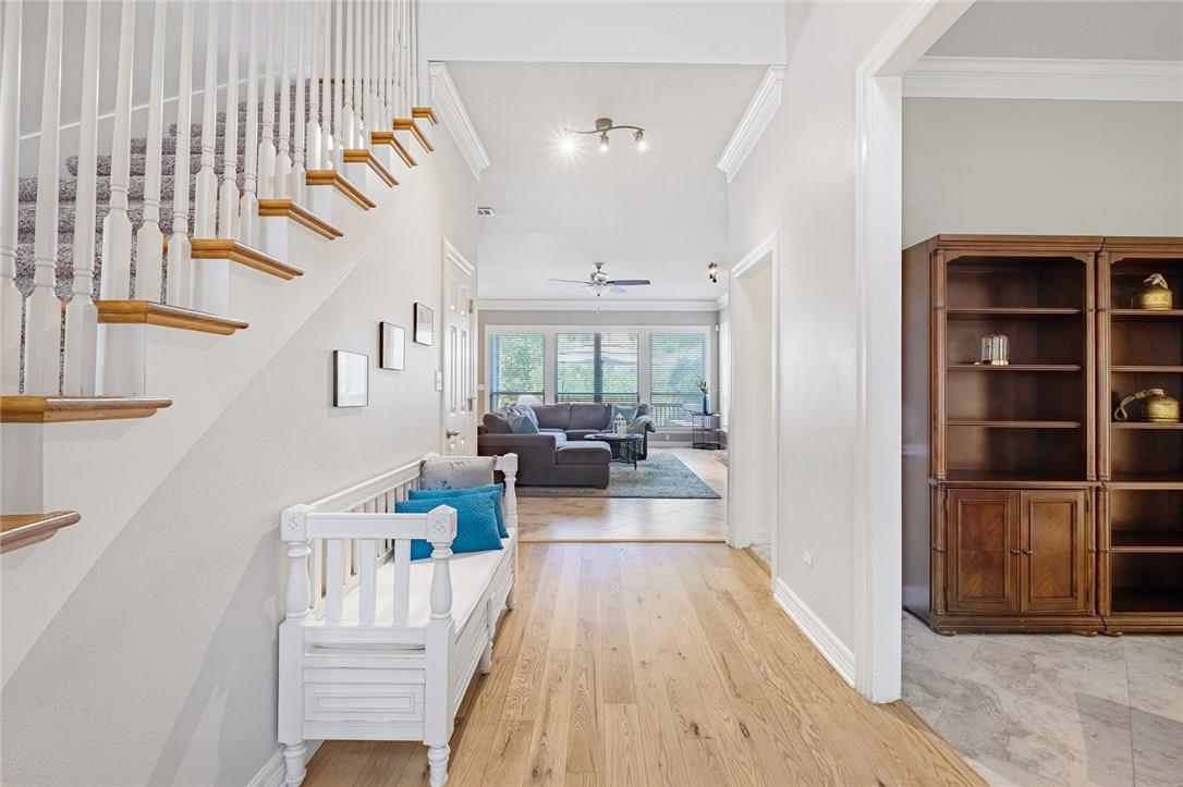 1733 Canonero Dr, Austin, TX 78746