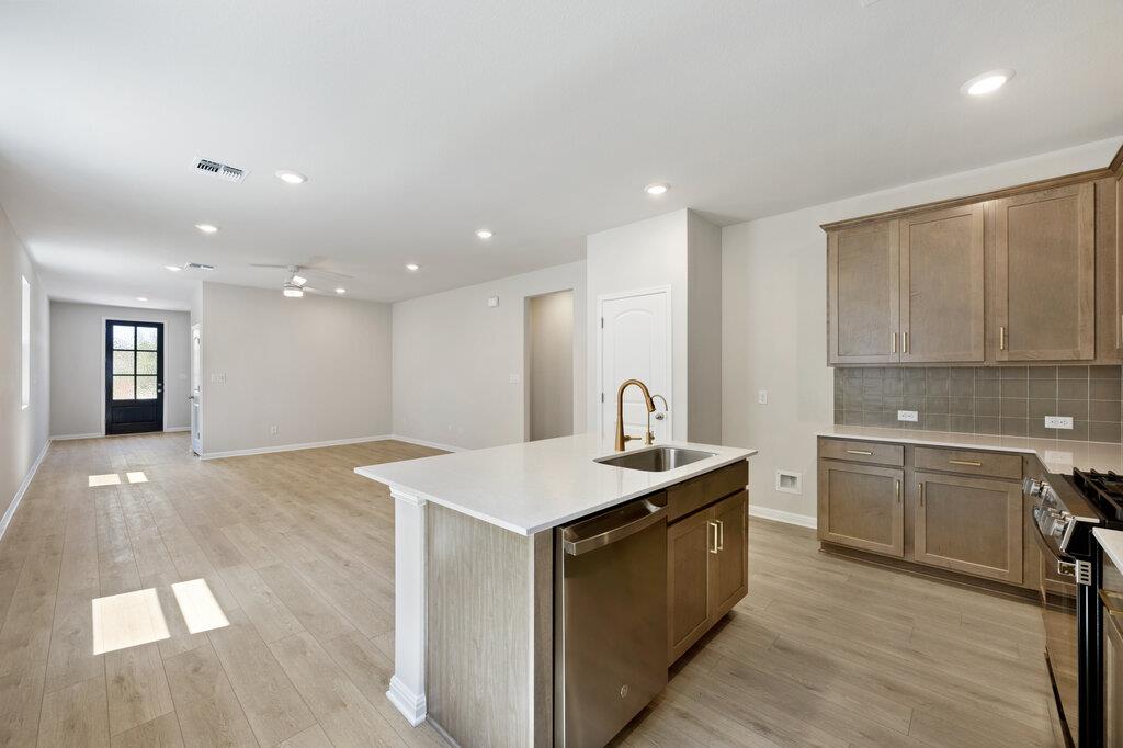 125 Knockout Rose Dr, San Marcos, TX 78666