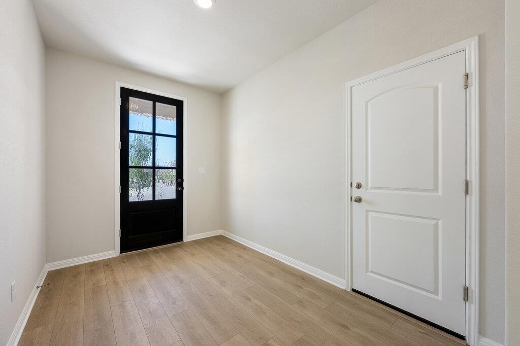 125 Knockout Rose Dr, San Marcos, TX 78666