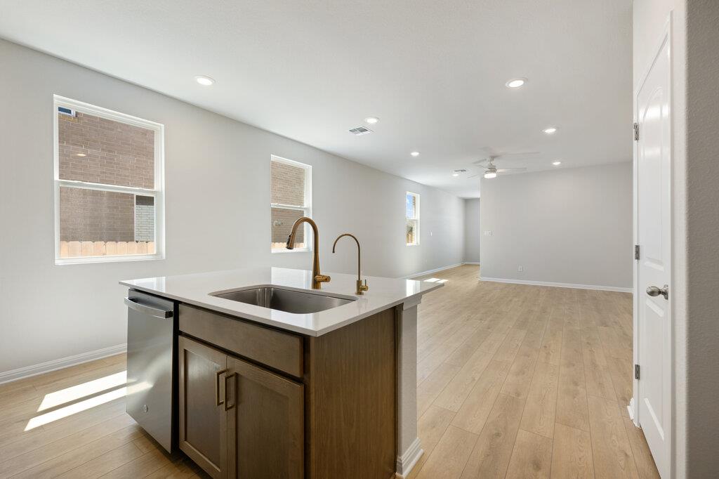 125 Knockout Rose Dr, San Marcos, TX 78666