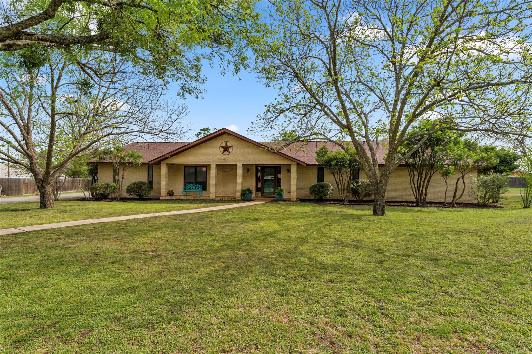 217 Corder Ln, Burnet, TX 78611