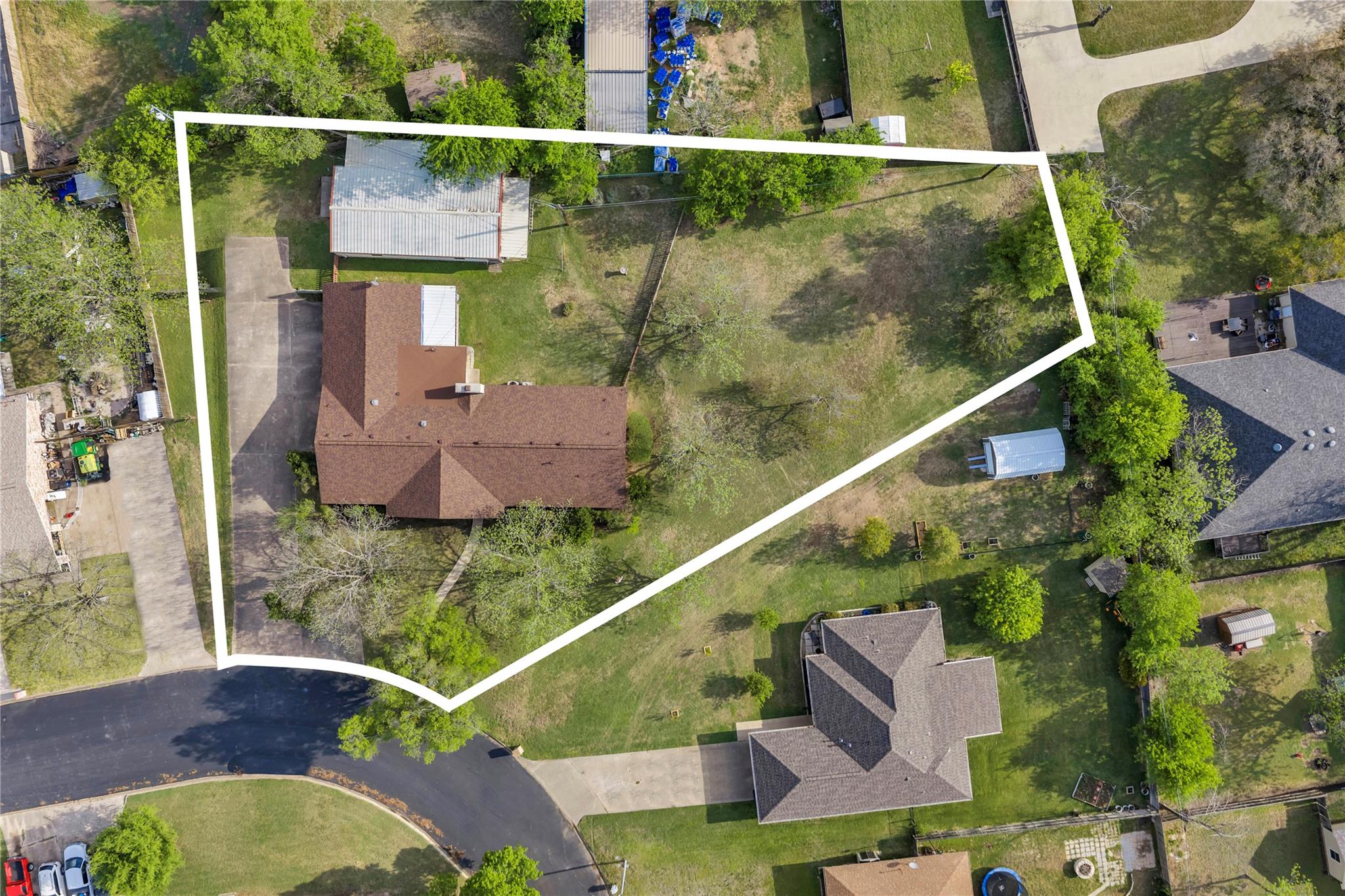 217 Corder Ln, Burnet, TX 78611