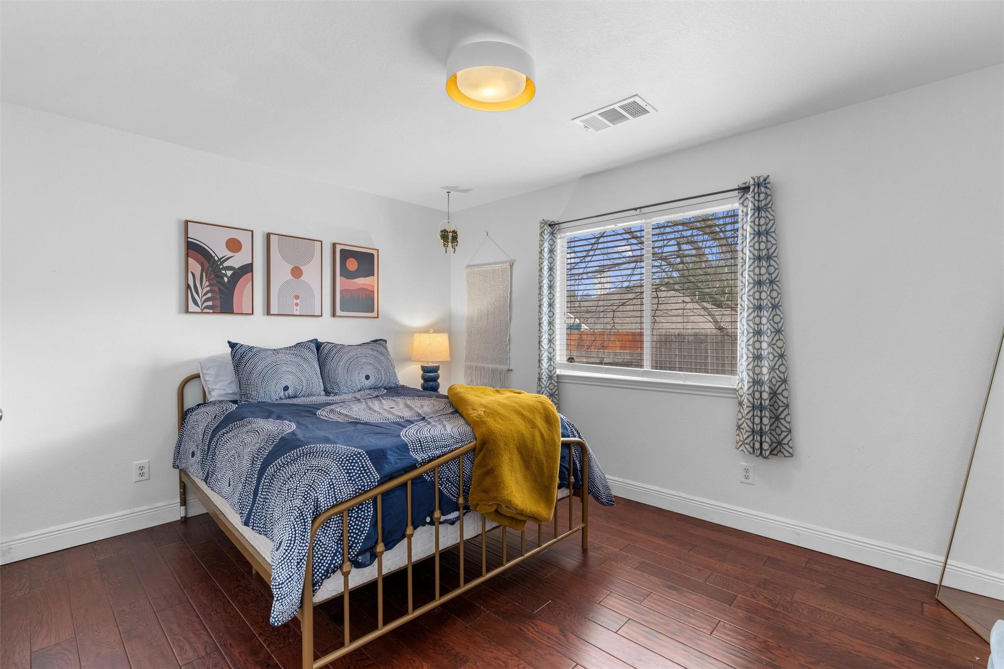 813 Indian Run Dr, Pflugerville, TX 78660