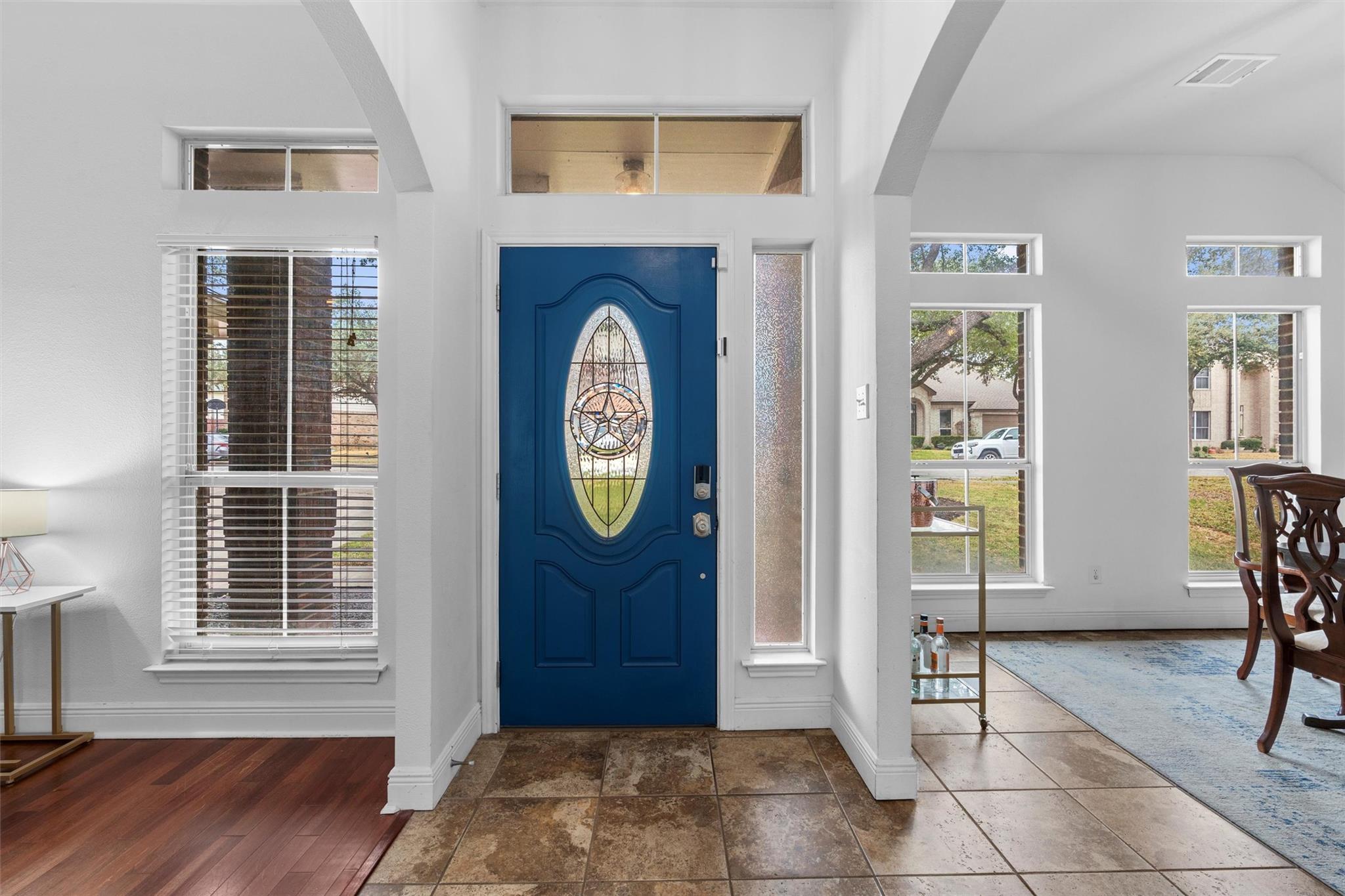 813 Indian Run Dr, Pflugerville, TX 78660