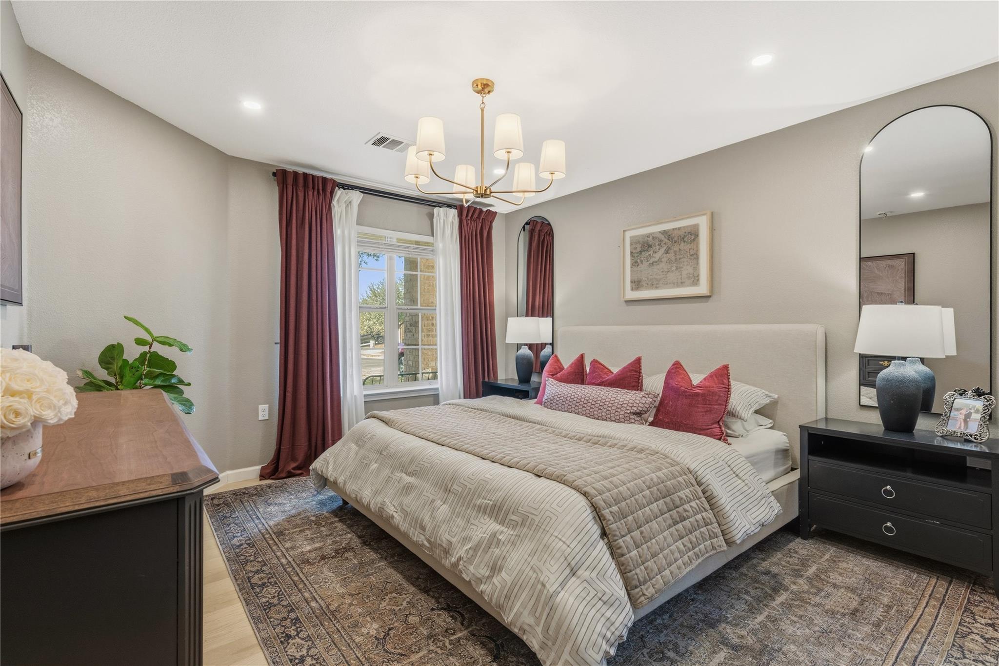 7400 S Glenn St, Austin, TX 78744