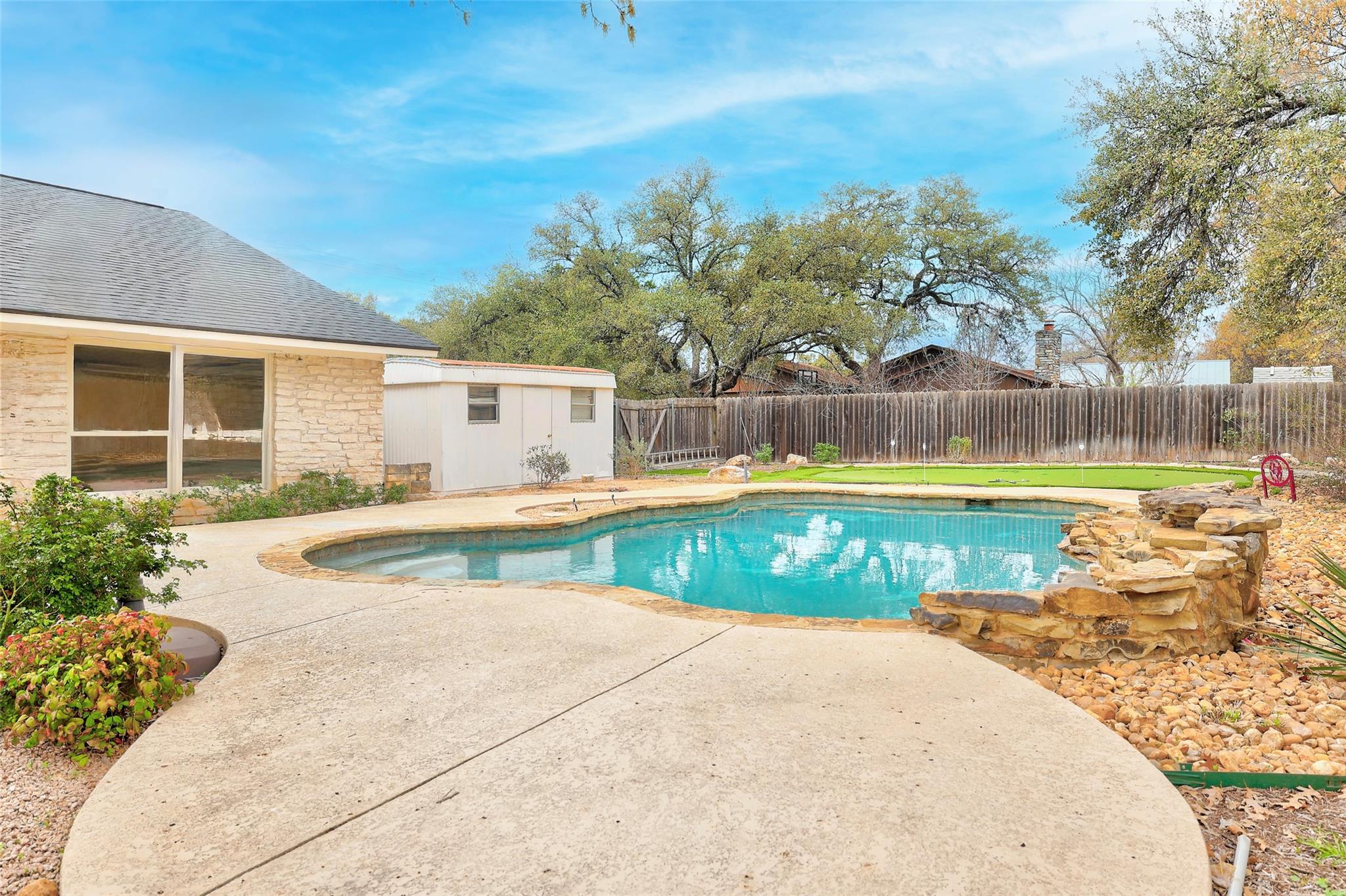 504 Ridgecrest Rd, Georgetown, TX 78628