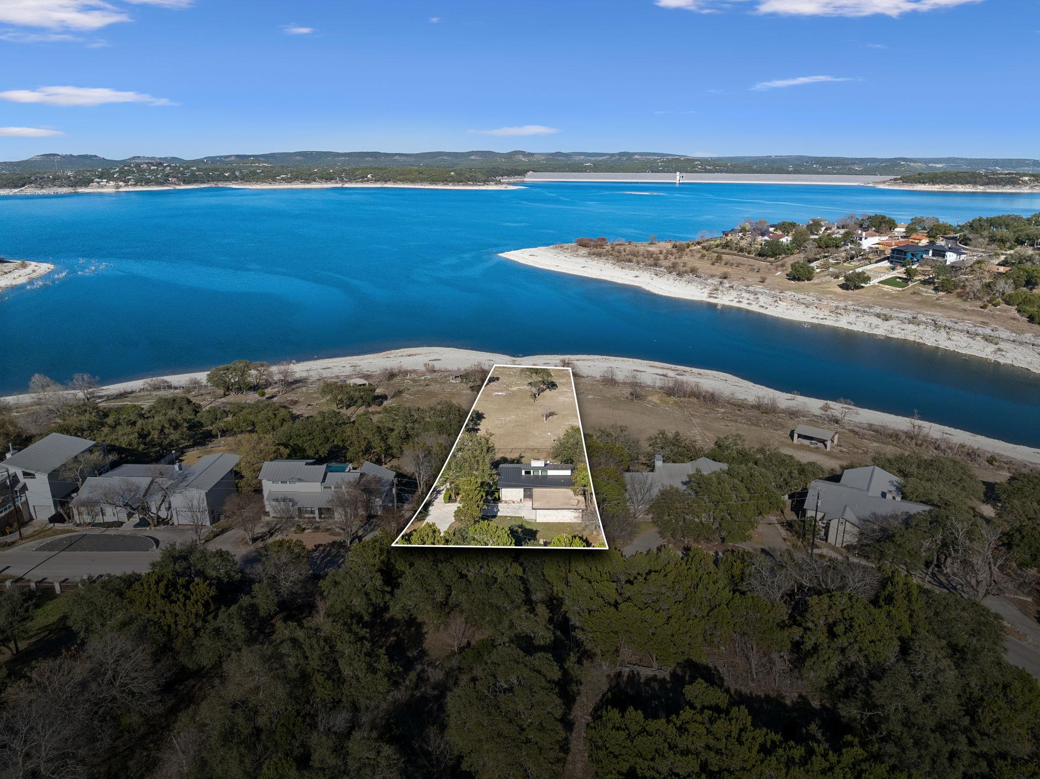 2270 Connie Dr, Canyon Lake, TX 78133