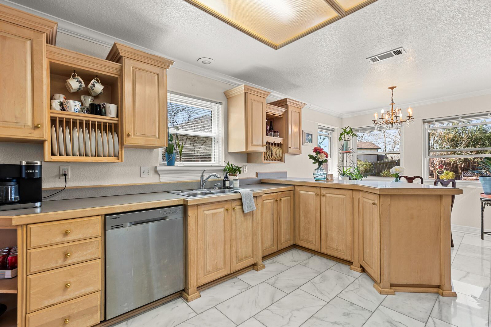 2102 Ocelot Cir, Harker Heights, TX 76548