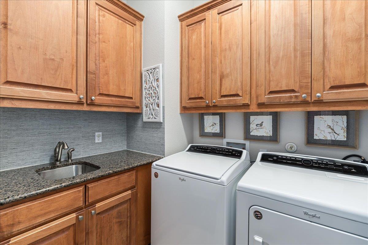 23 Prestonwood Cir, Lakeway, TX 78734