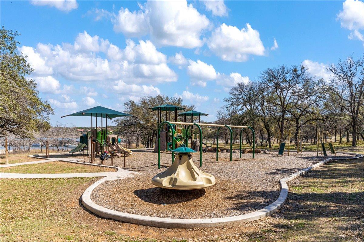 23 Prestonwood Cir, Lakeway, TX 78734