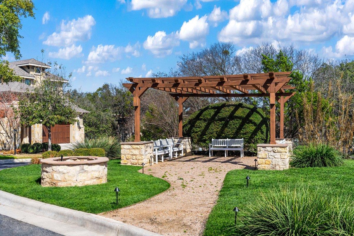 23 Prestonwood Cir, Lakeway, TX 78734