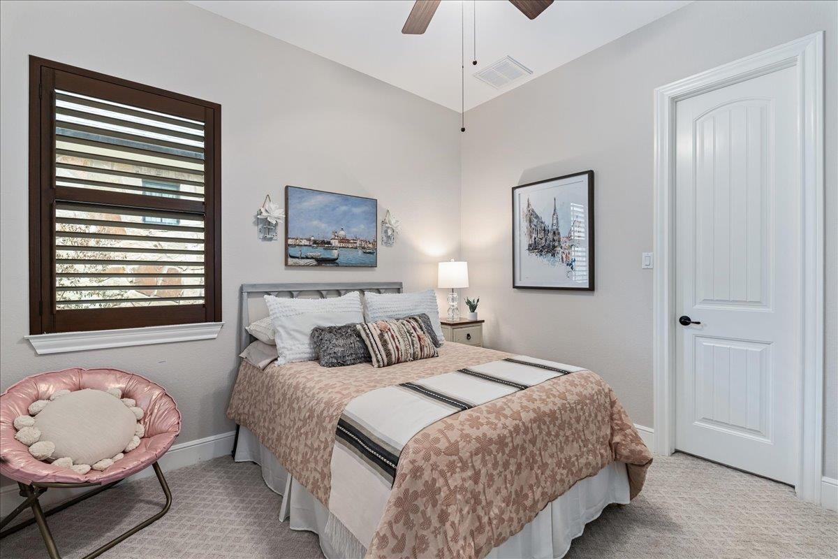 23 Prestonwood Cir, Lakeway, TX 78734