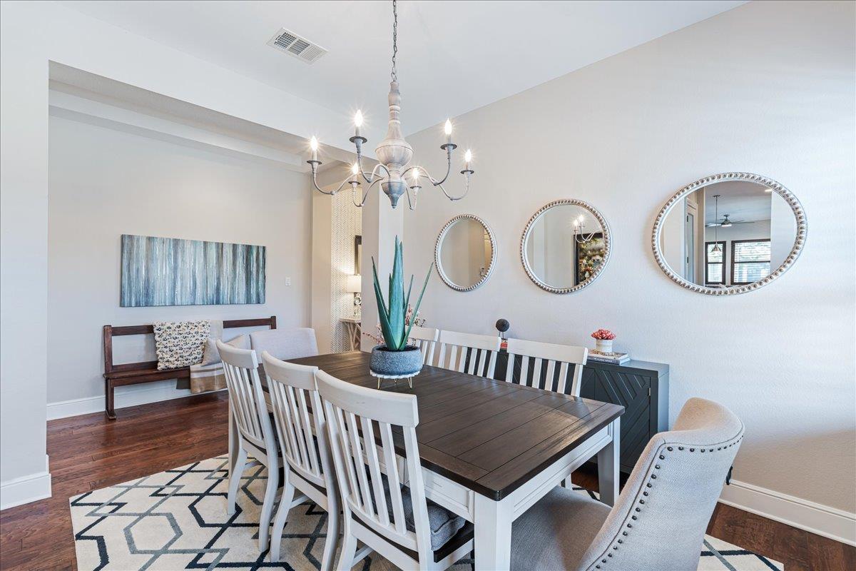 23 Prestonwood Cir, Lakeway, TX 78734