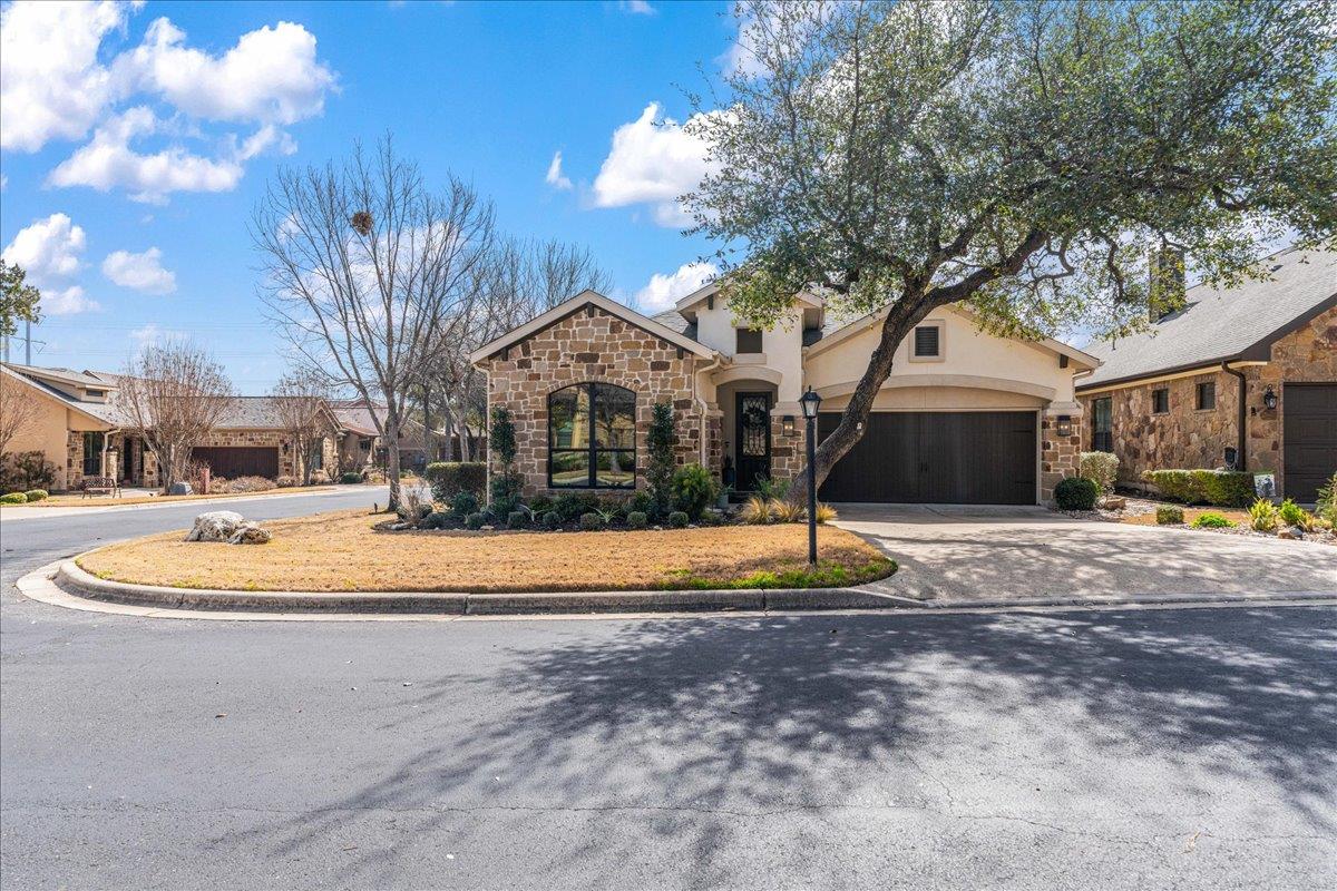 23 Prestonwood Cir, Lakeway, TX 78734