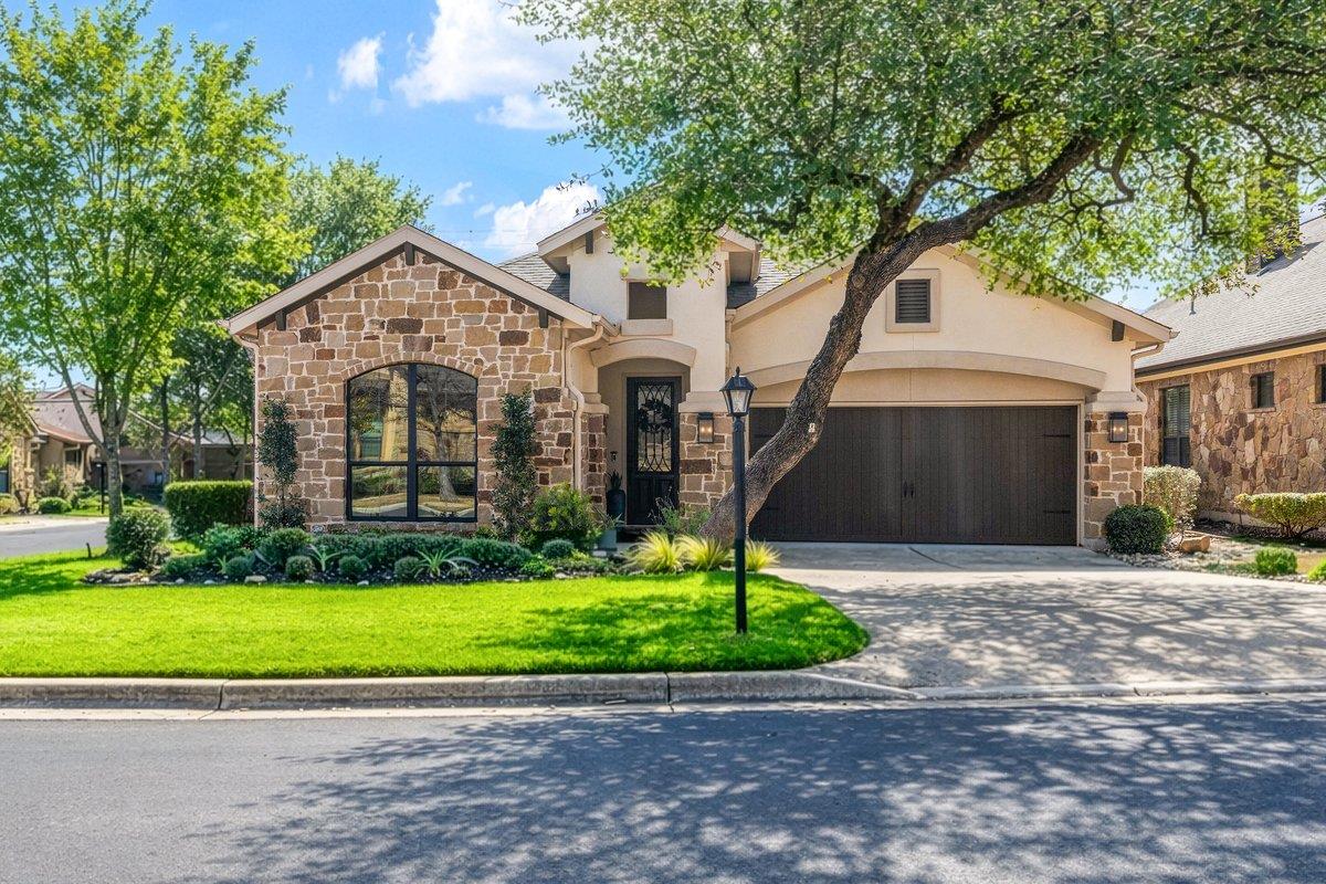 23 Prestonwood Cir, Lakeway, TX 78734