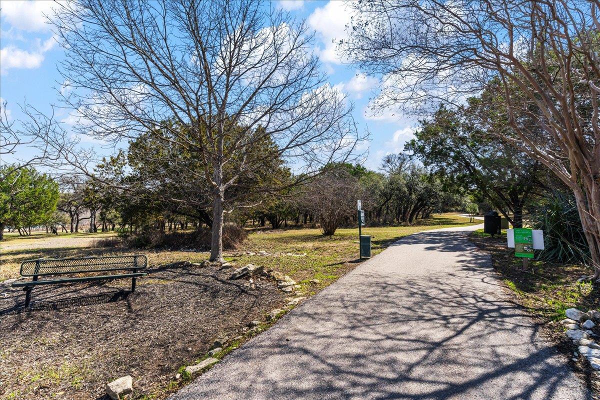 23 Prestonwood Cir, Lakeway, TX 78734