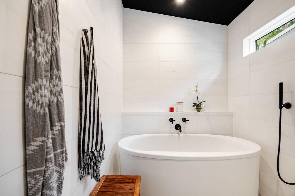 1002 Baylor St, Austin, TX 78703