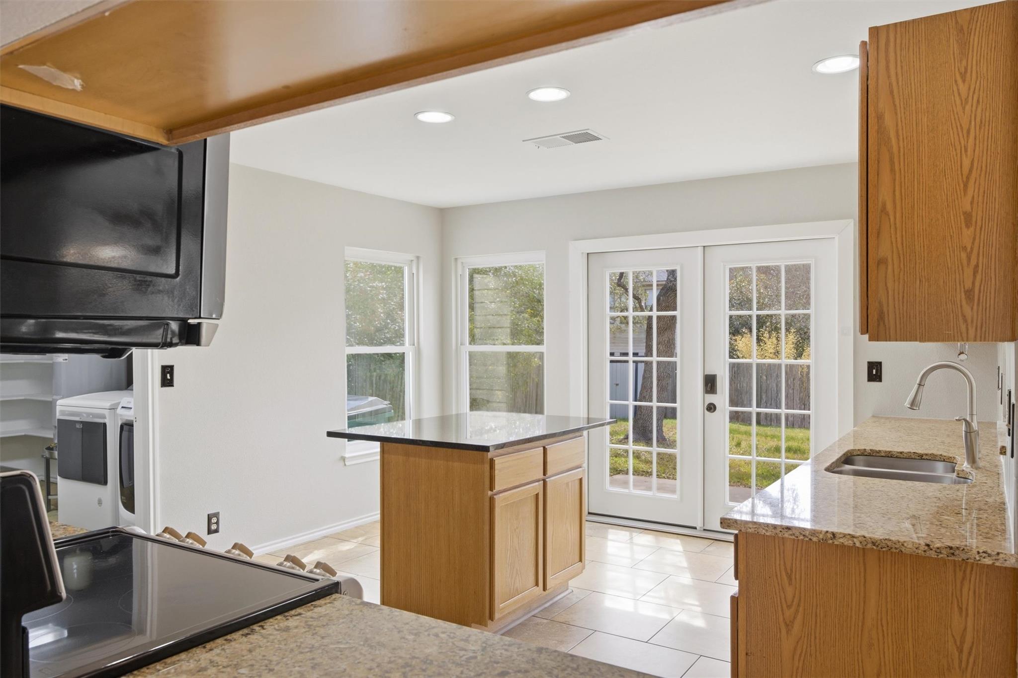 1802 Carriage Club Dr, Cedar Park, TX 78613