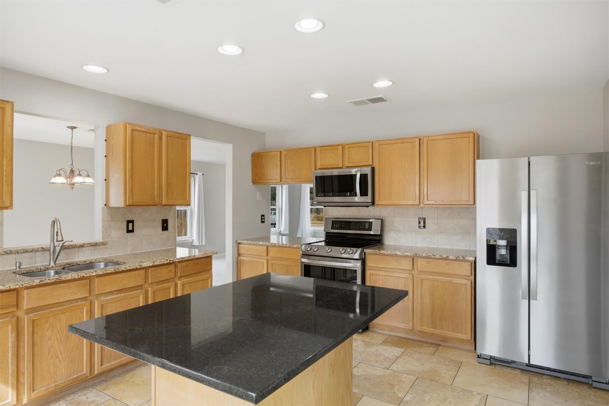 1802 Carriage Club Dr, Cedar Park, TX 78613