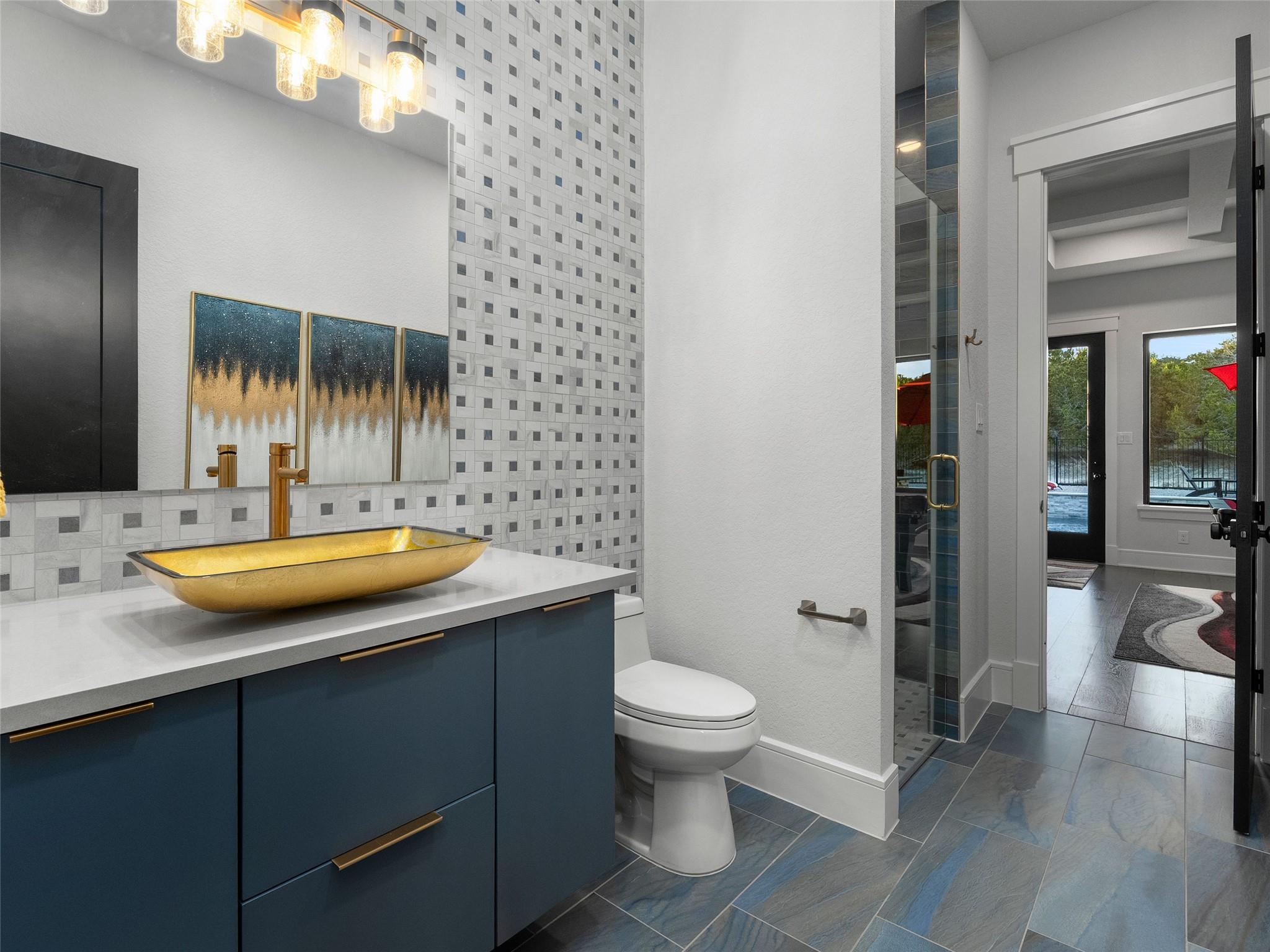 1709 Paradise Pkwy, Canyon Lake, TX 78133