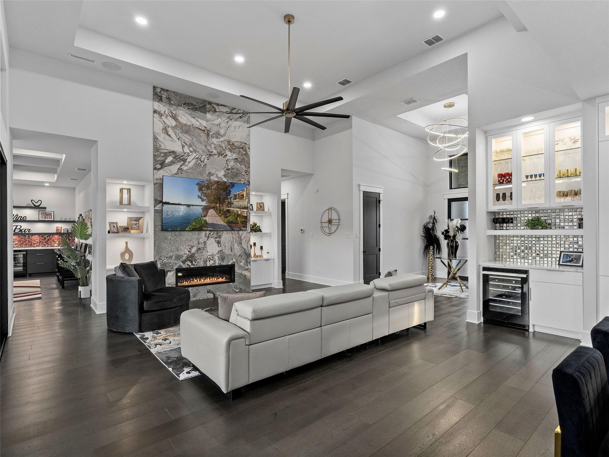 1709 Paradise Pkwy, Canyon Lake, TX 78133