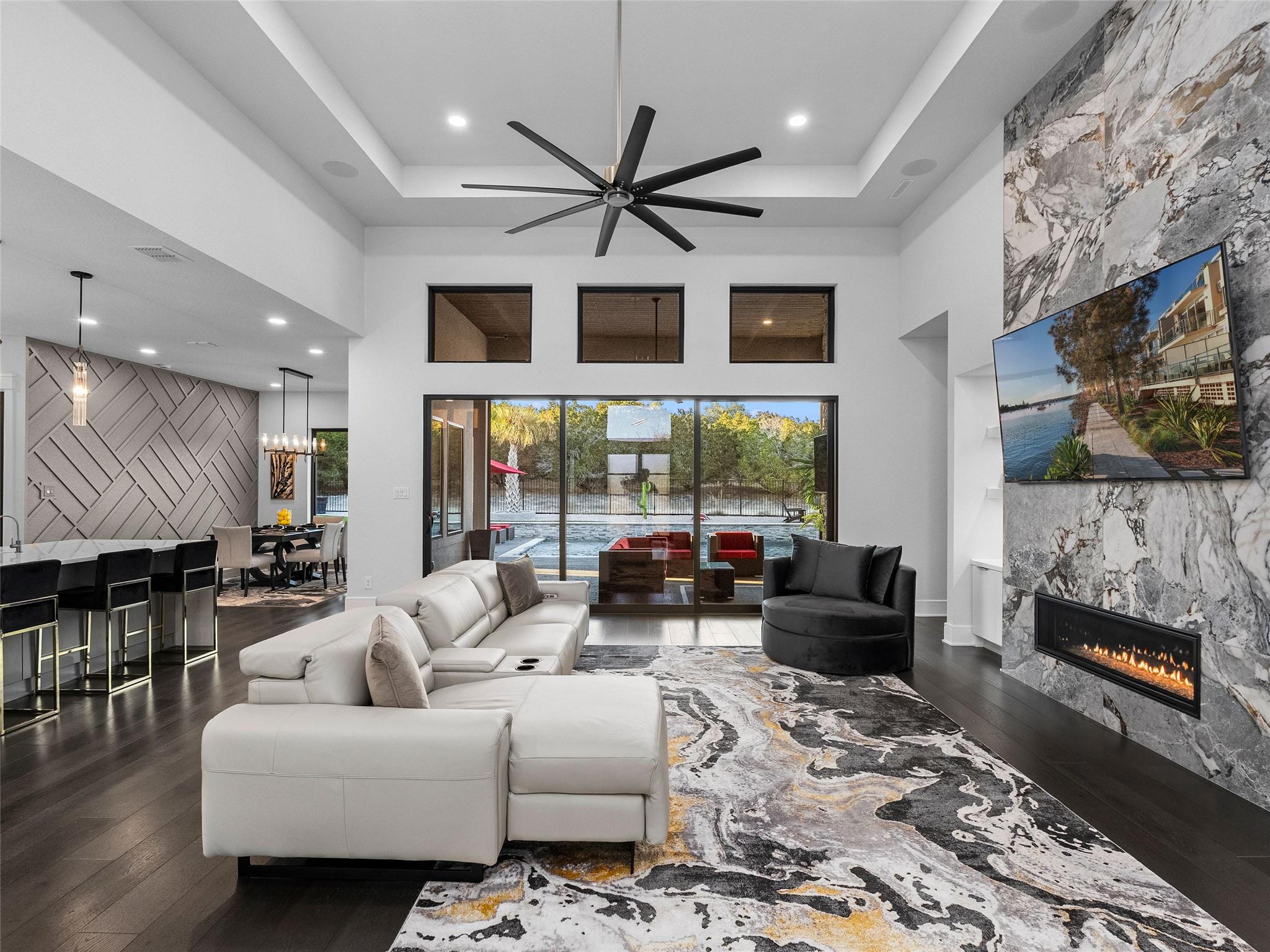 1709 Paradise Pkwy, Canyon Lake, TX 78133