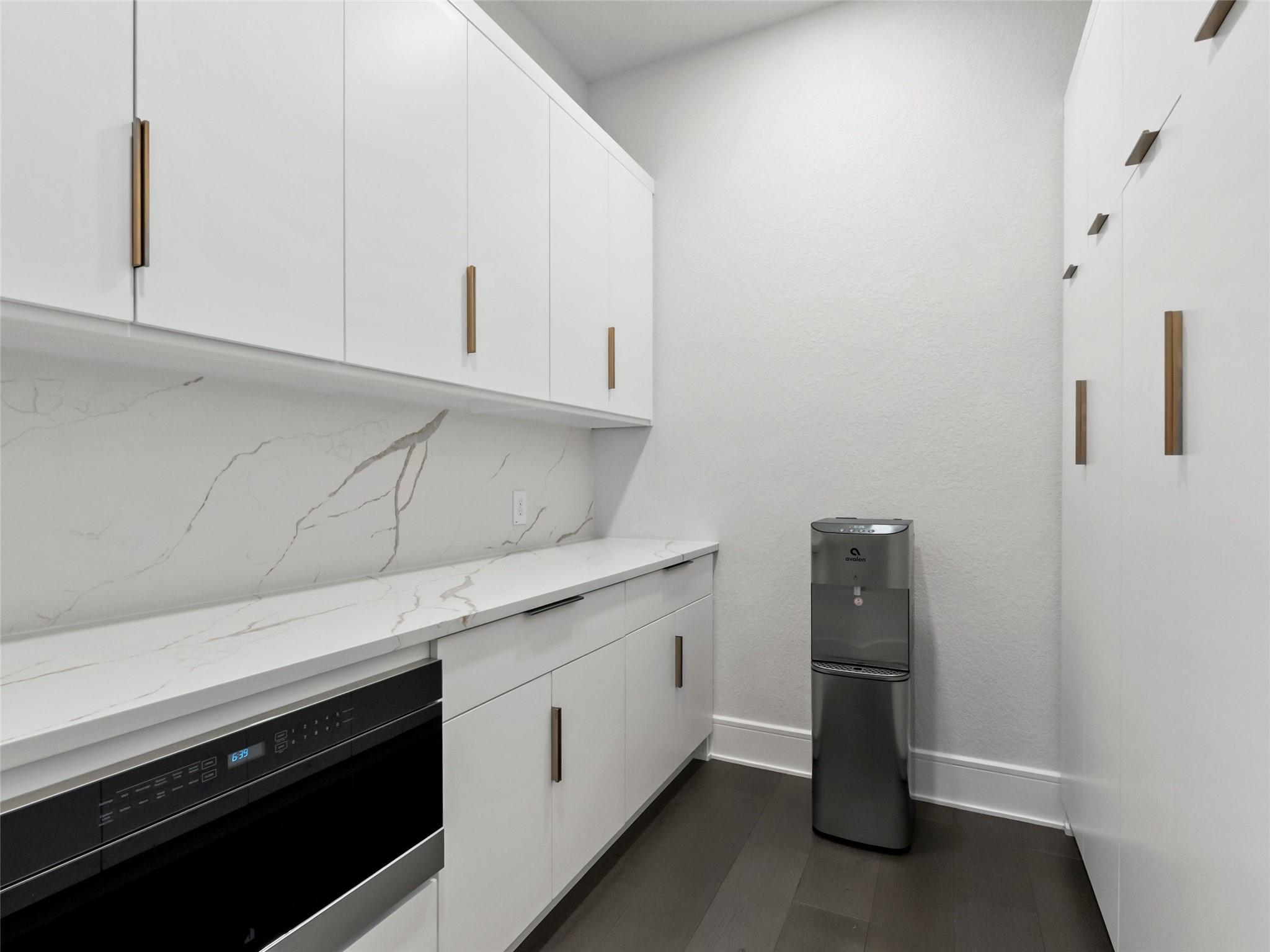 1709 Paradise Pkwy, Canyon Lake, TX 78133