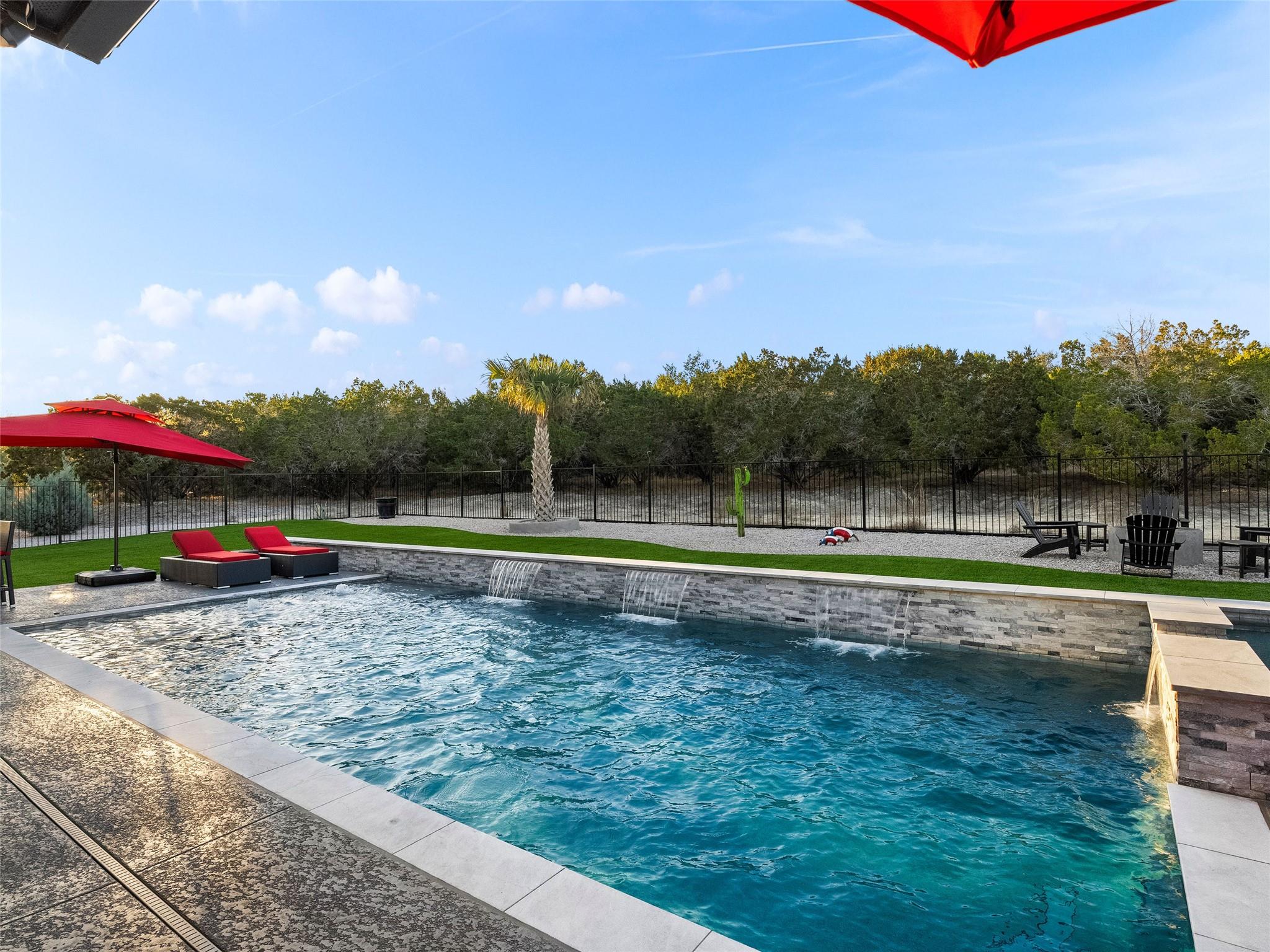 1709 Paradise Pkwy, Canyon Lake, TX 78133