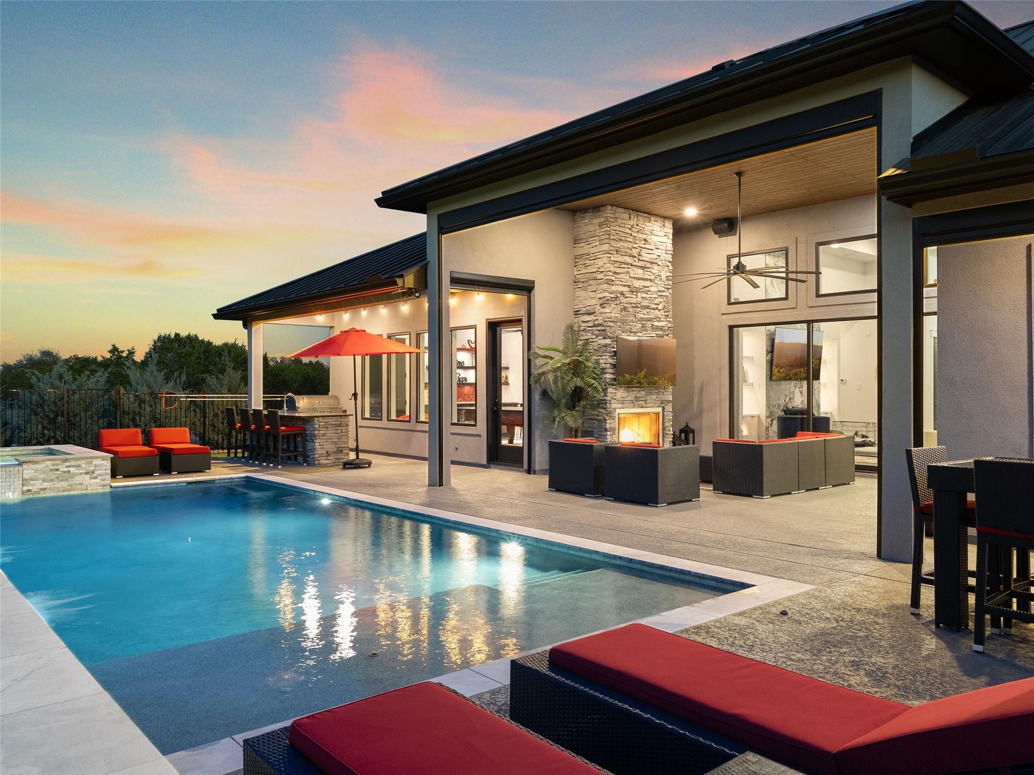 1709 Paradise Pkwy, Canyon Lake, TX 78133