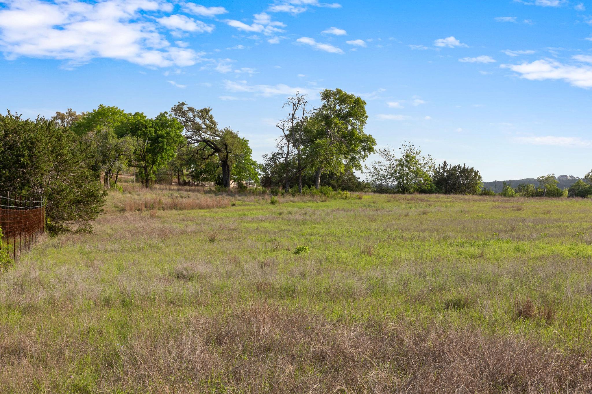 103 Mount Gainor Rd, Dripping Springs, TX 78620