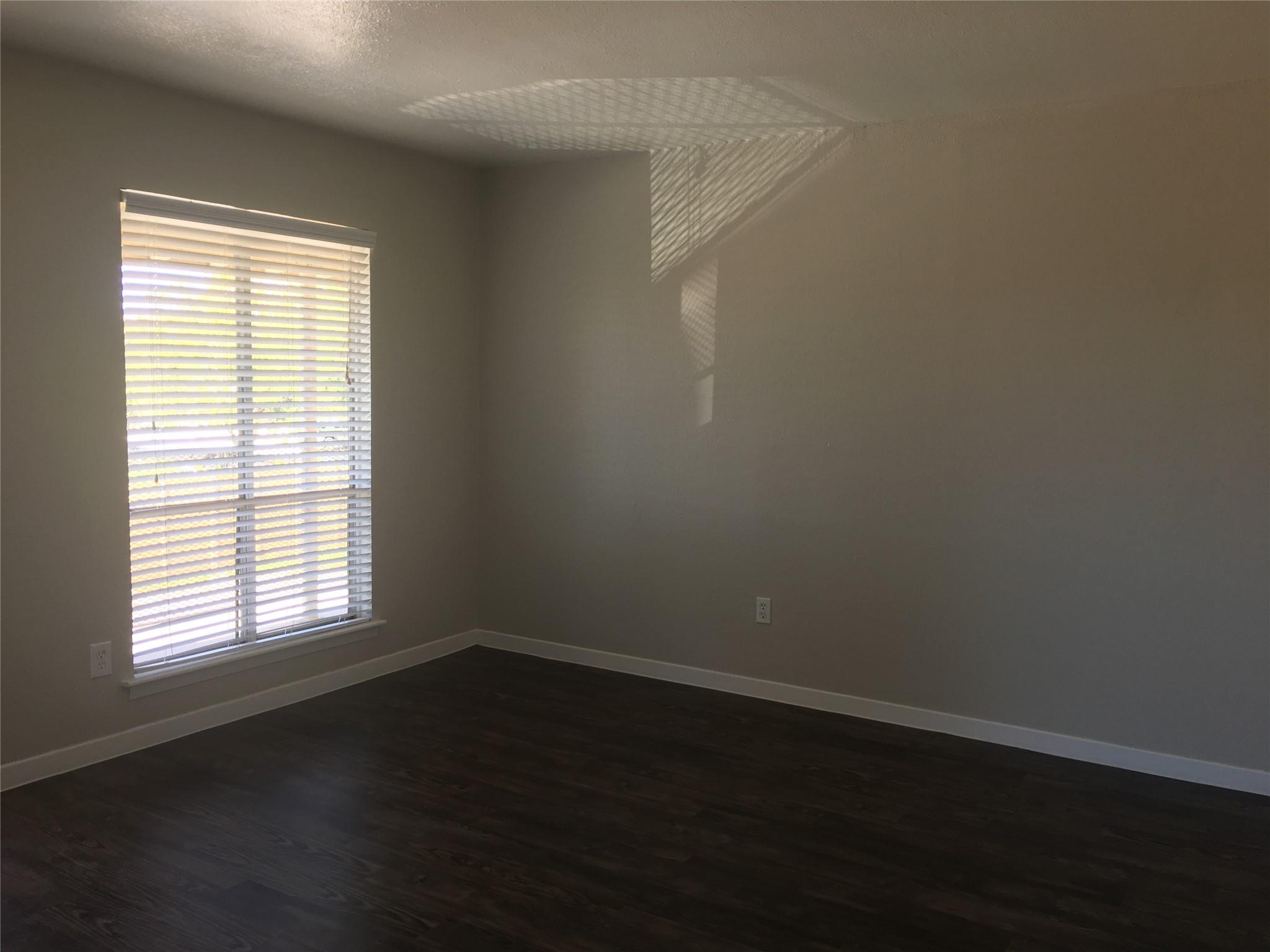 5607 Sunshine Dr # 107, Austin, TX 78756