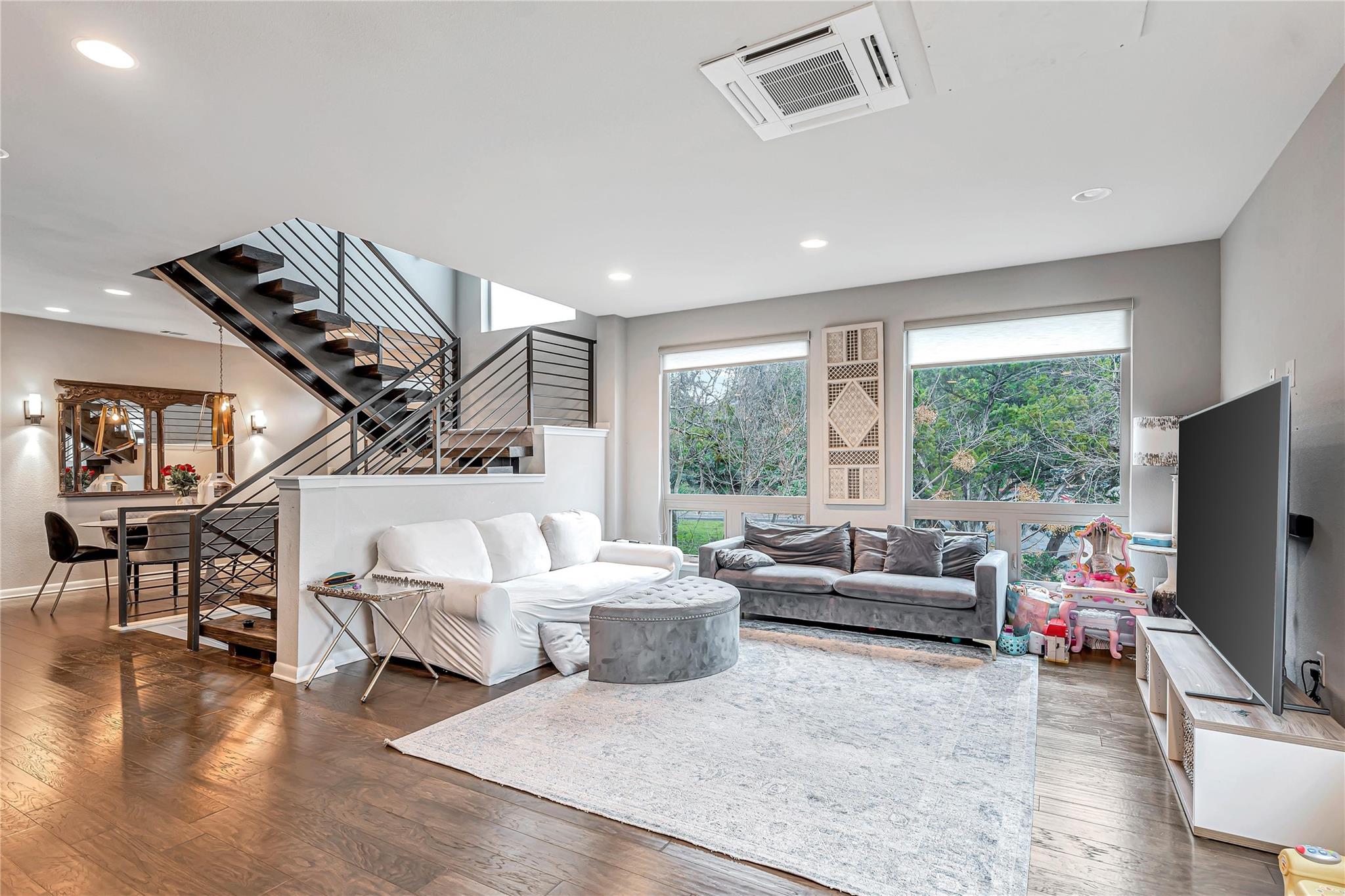 1142 Lost Creek Blvd # 12, Austin, TX 78746