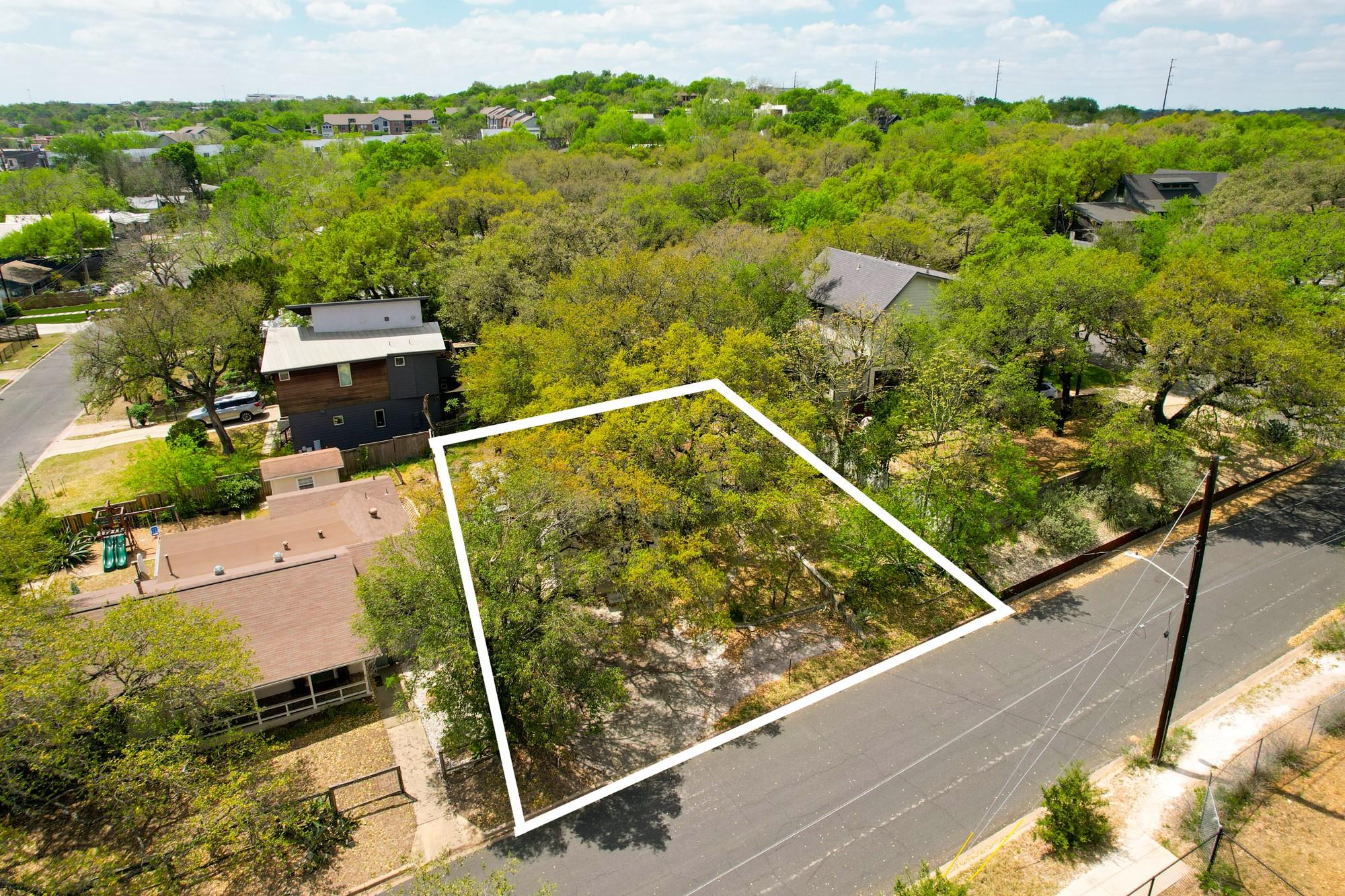 703 Herndon Ln, Austin, TX 78704