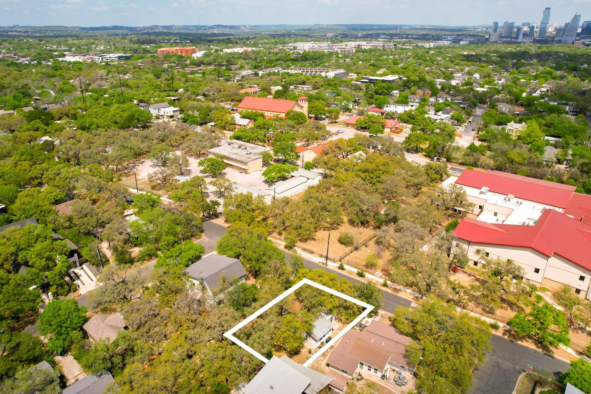 703 Herndon Ln, Austin, TX 78704