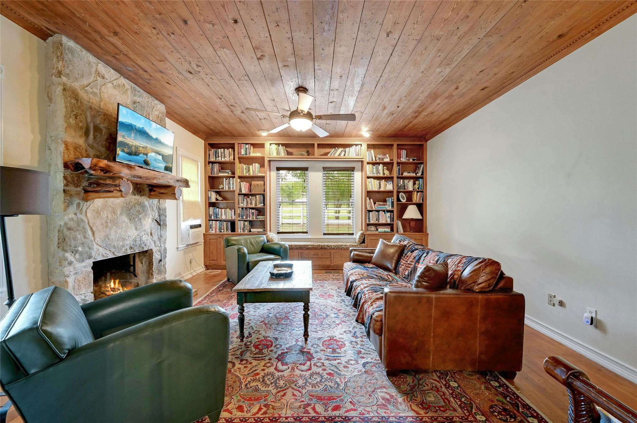 23351 FM 150 W, Driftwood, TX 78619