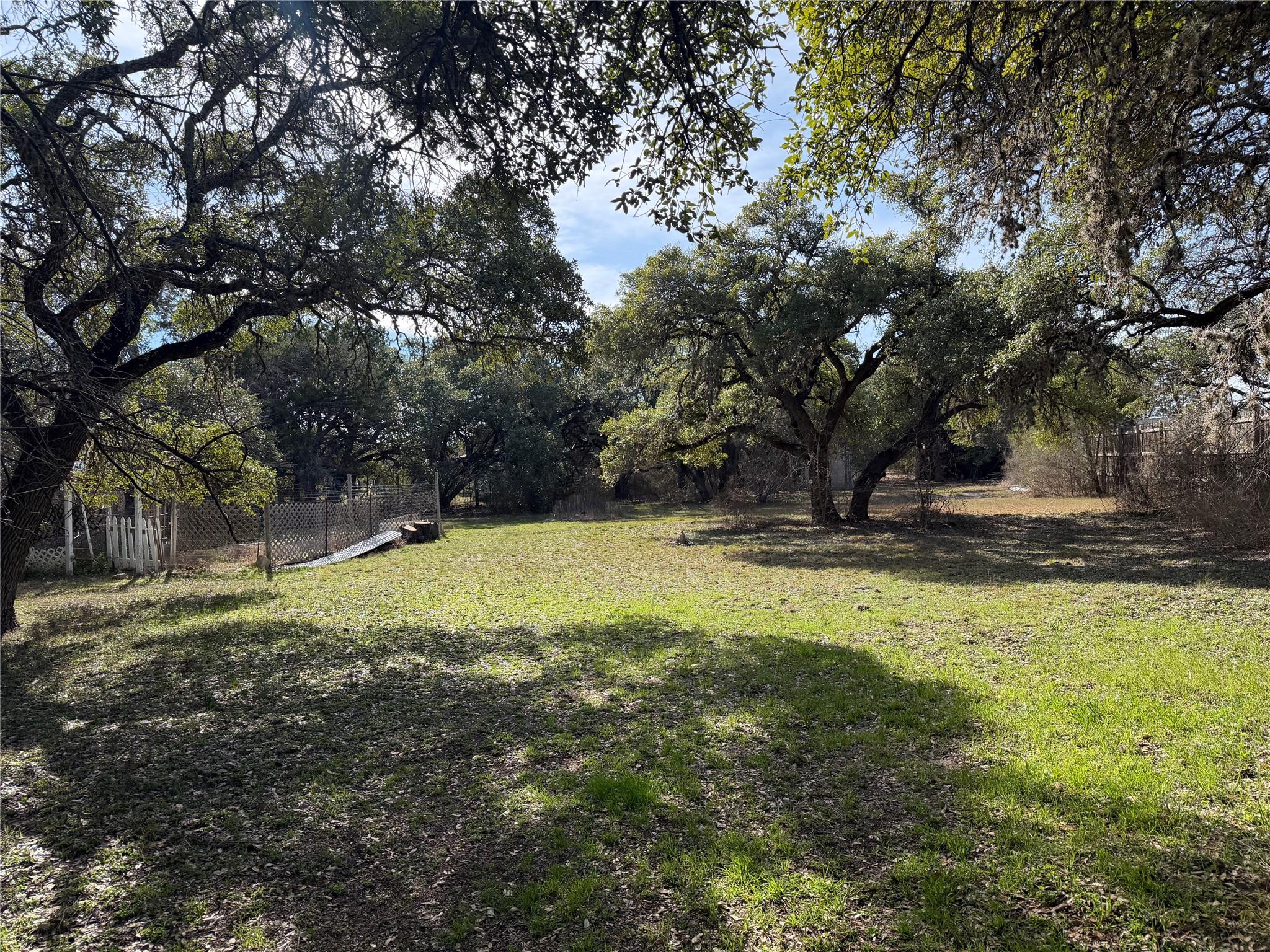 17501 W FM 150, Driftwood, TX 78619