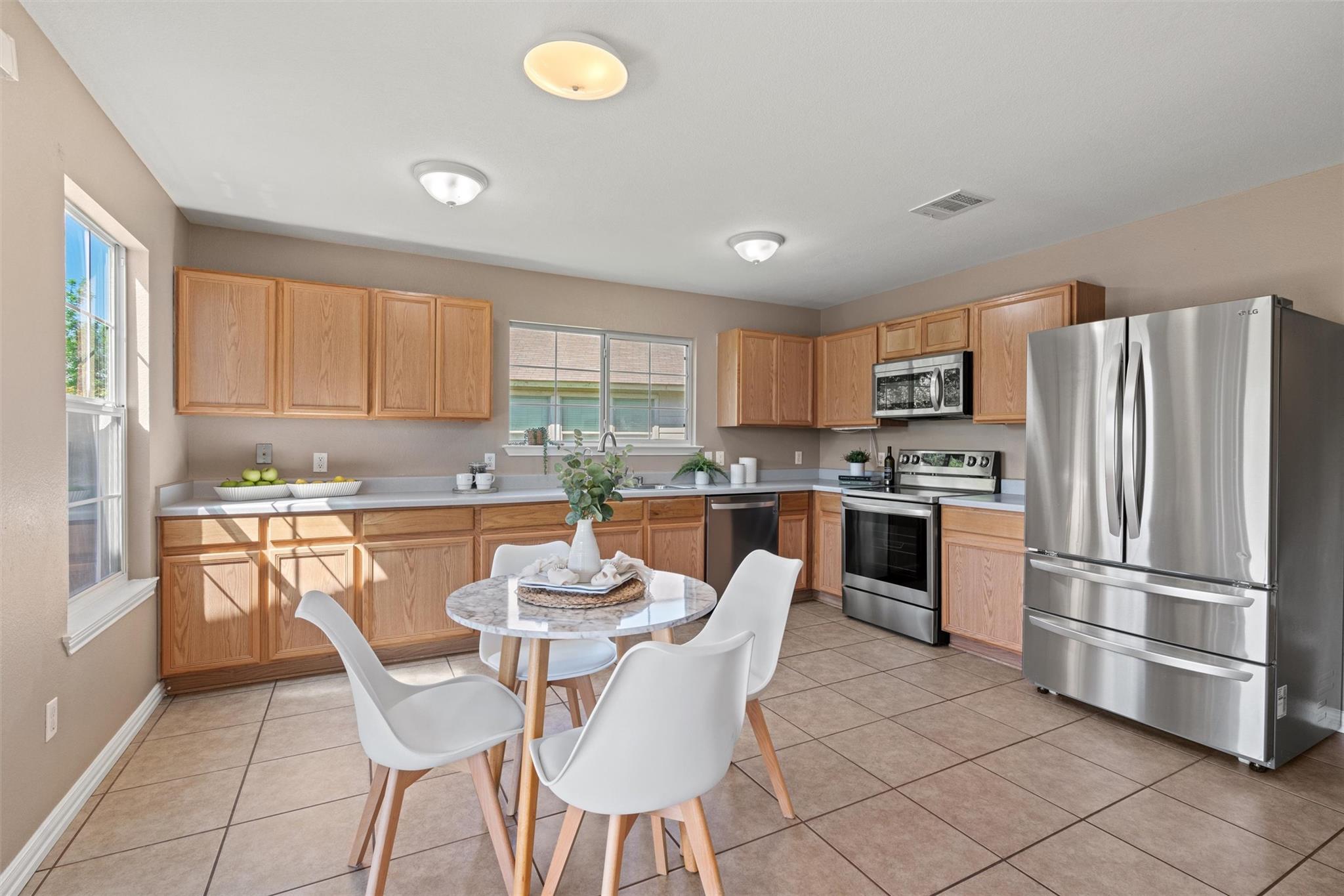 1527 Apollo Cir, Round Rock, TX 78664