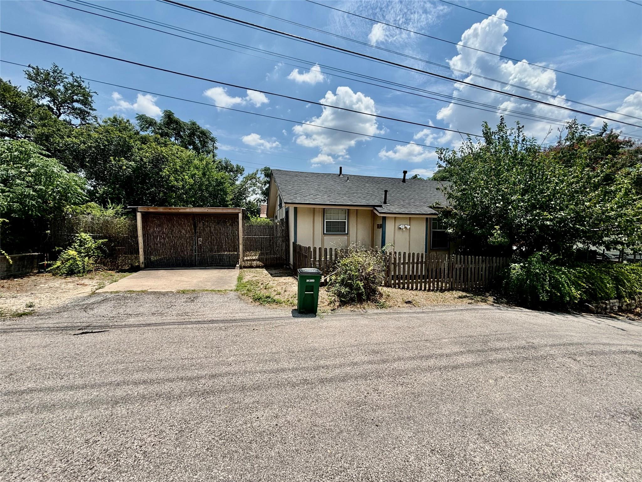 1205 Olander St, Austin, TX 78702