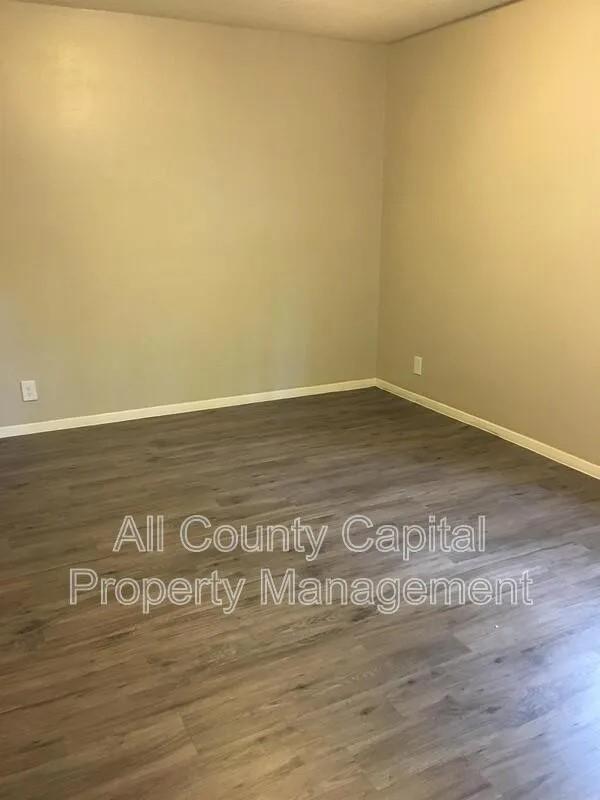 6506 S South First St # 103, Austin, TX 78745