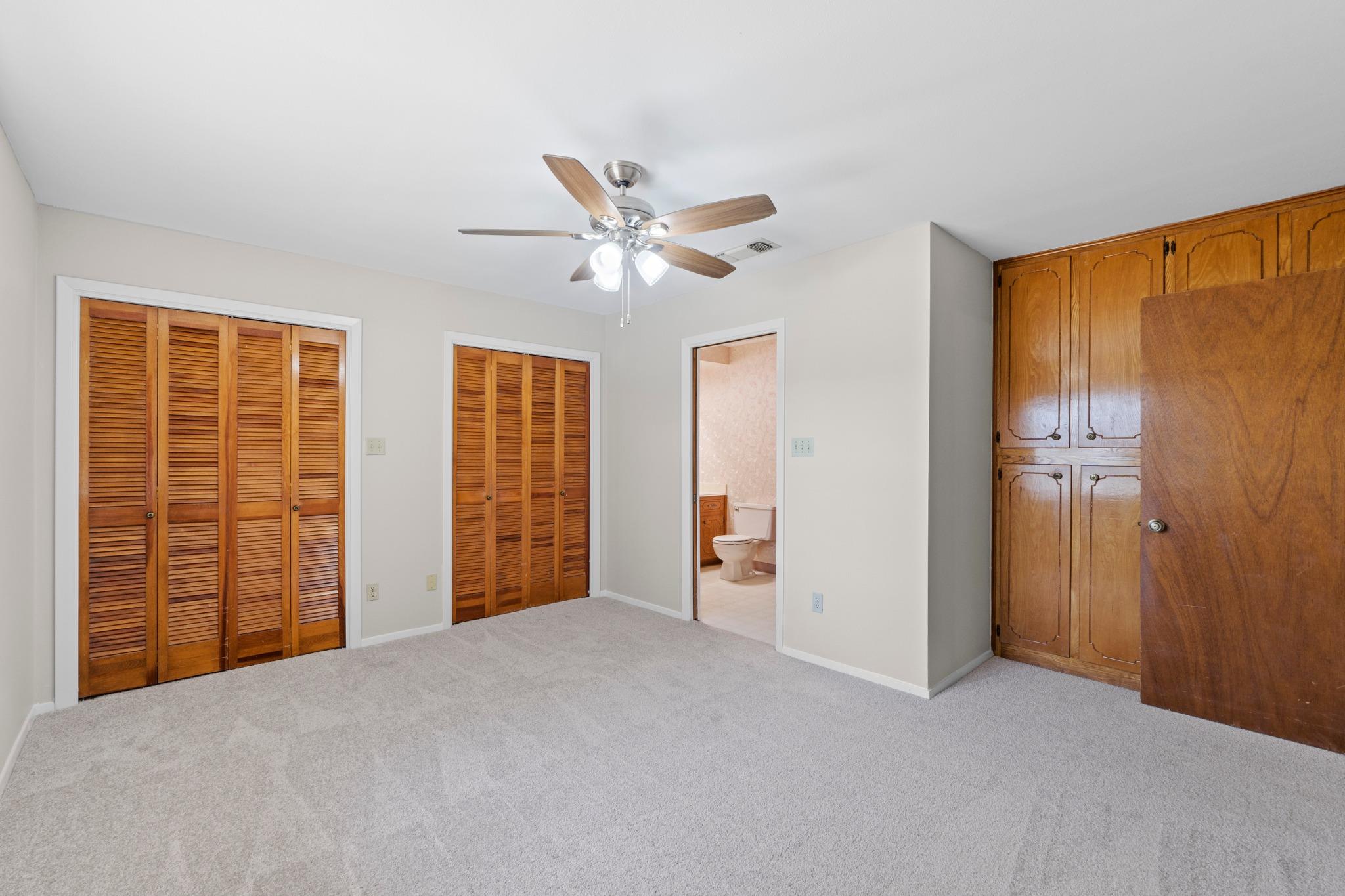 13 Hidden Acres Dr, Round Rock, TX 78665