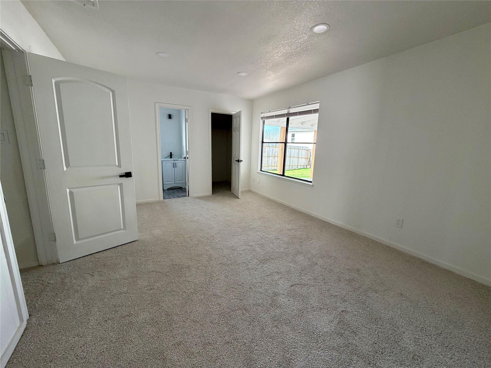 1504 Parkview Ln, San Marcos, TX 78666