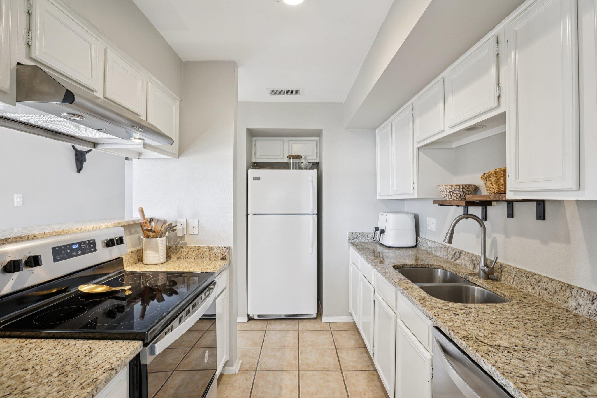 4159 Steck Ave # 240, Austin, TX 78759