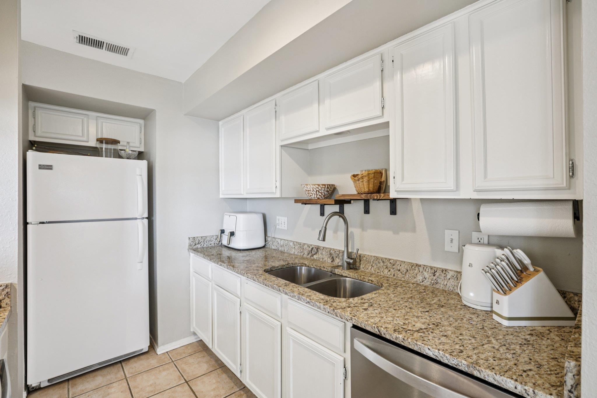 4159 Steck Ave # 240, Austin, TX 78759