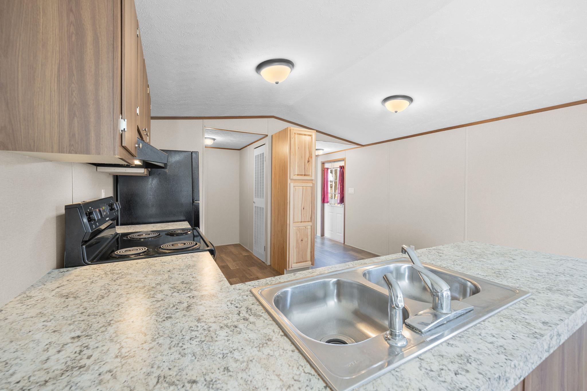 606 W Lampasas St, Lometa, TX 76853